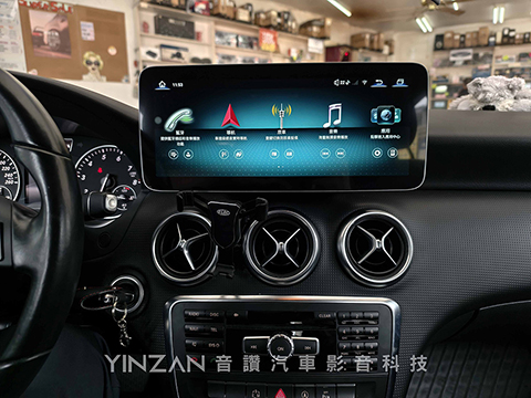 MercedesBenZ 賓士 A180 賓士A-Class A系列12.3吋專用安卓機